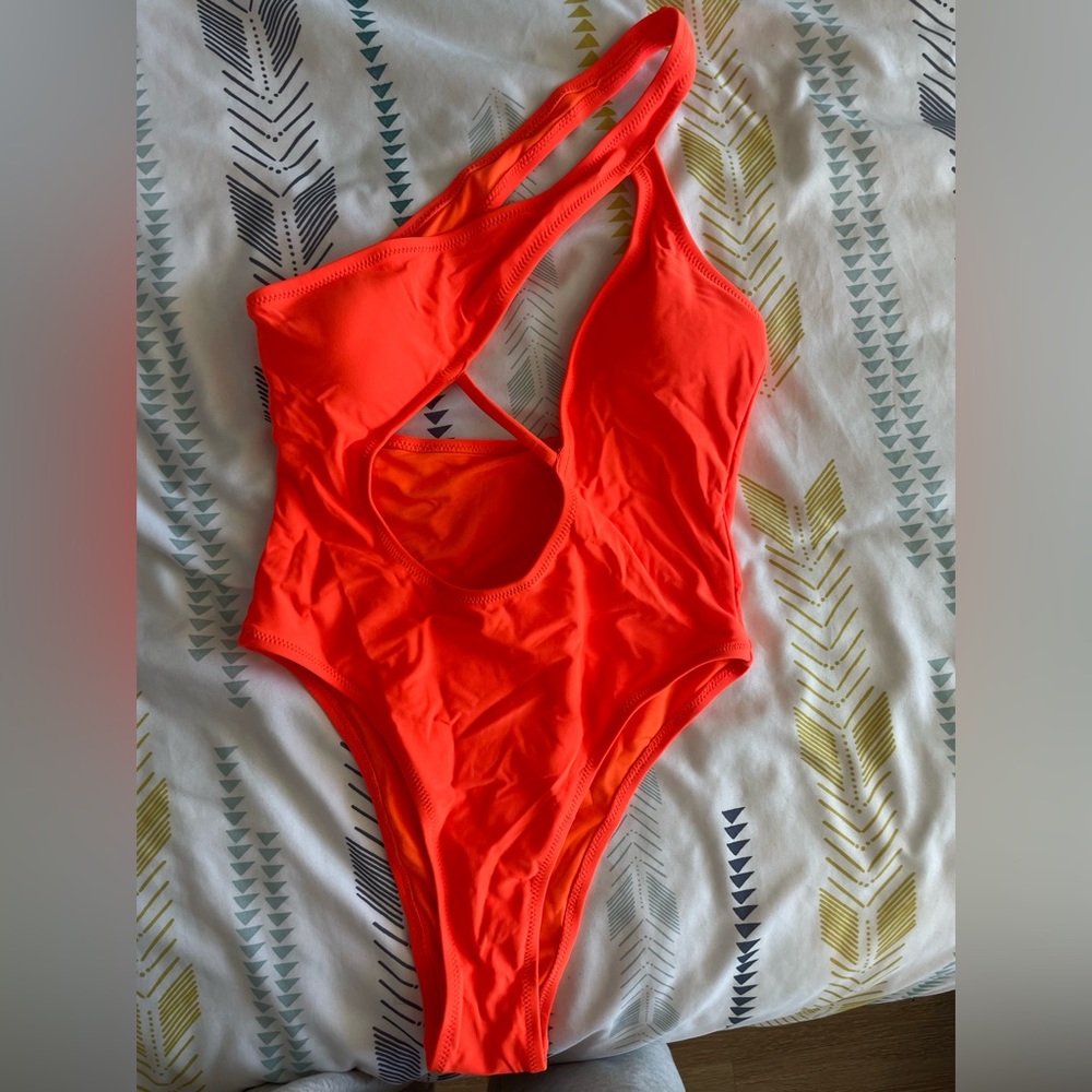 One piece swimsuit